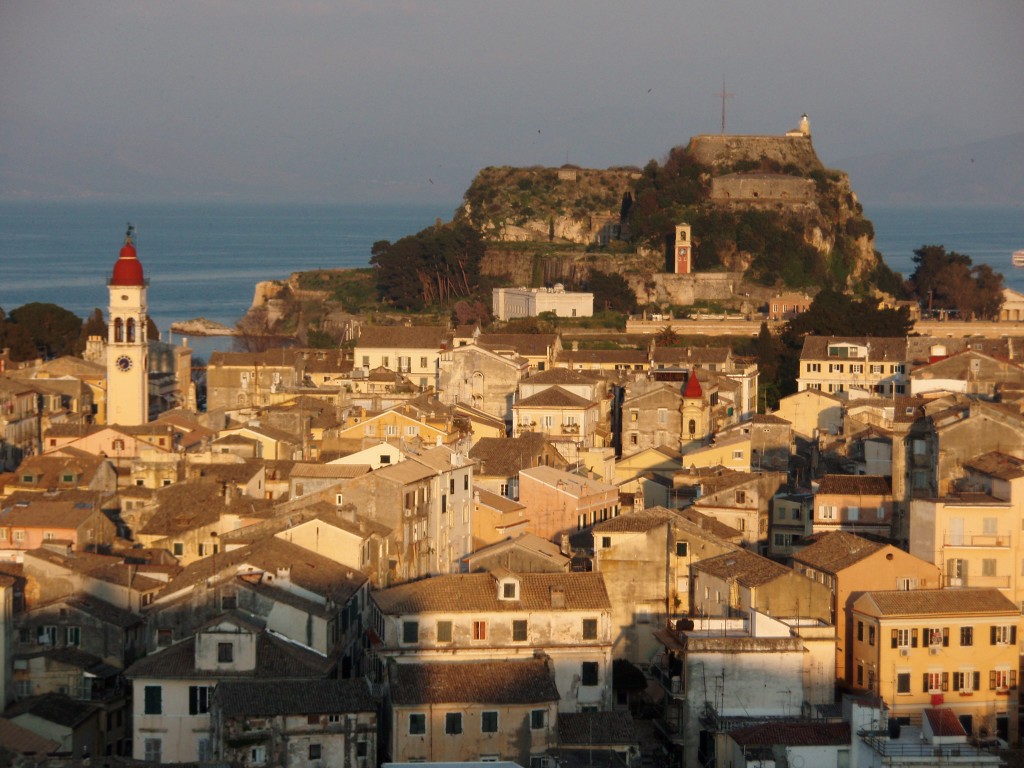 Corfu_old_town_&_Old_Fortress